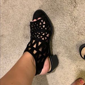Barely worn black low heeded sandals